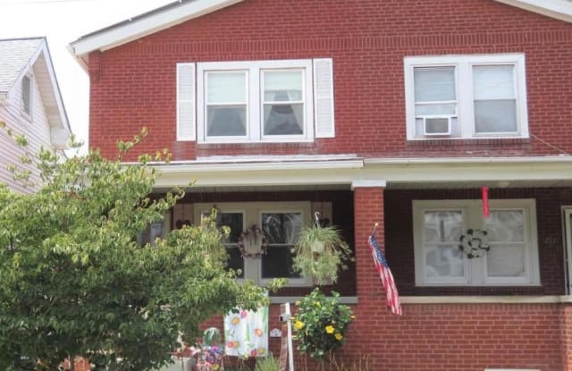 209 W 7TH AVENUE - 209 West 7th Avenue, Conshohocken, PA 19428