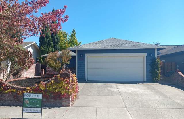 3 Bed 2 Bath Single Family Home with Solar in North West Santa Rosa! New flooring and Paint! Gallery 1