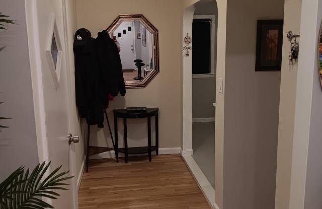 560 E Park Avenue - 560 East Park Avenue, Long Beach, NY 11561 560 E Park Avenue - 560 East Park Avenue, Long Beach, NY 11561