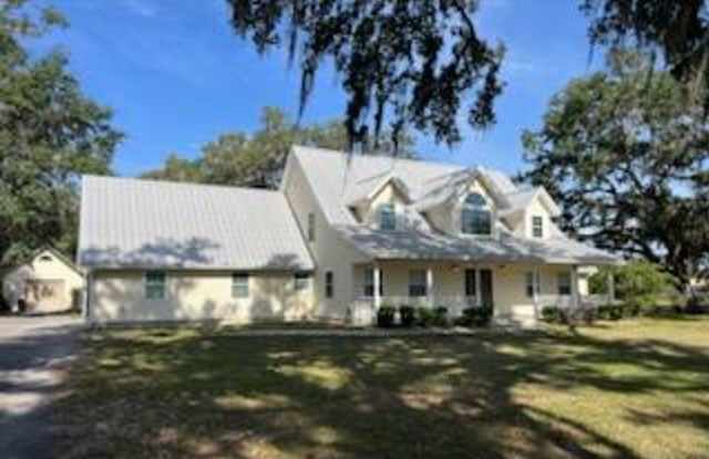 Home on large lot - 1918 Friendly Acres Lane, Hillsborough County, FL 33527 Home on large lot - 1918 Friendly Acres Lane, Hillsborough County, FL 33527