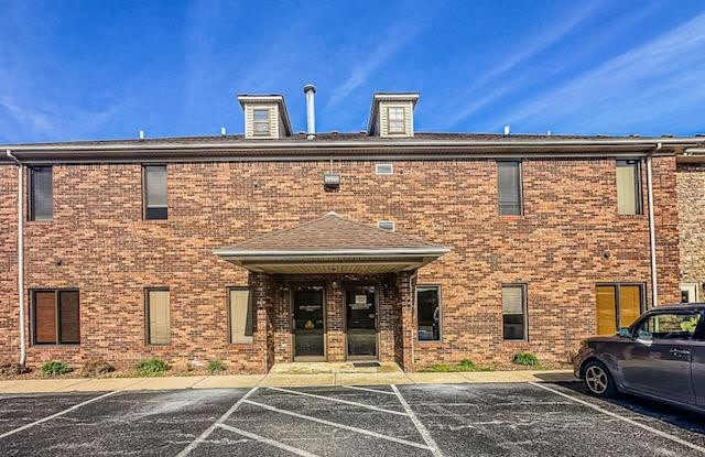 1411 N Race Street - 1411 North Race Street, Glasgow, KY 42141