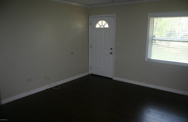 6203 PARK ST Gallery 2
