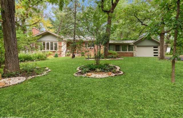 8816 123rd Street - 8816 123rd Street, Palos Park, IL 60464