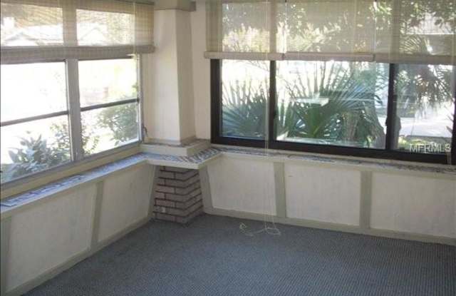 1074 23RD AVENUE N Gallery 2