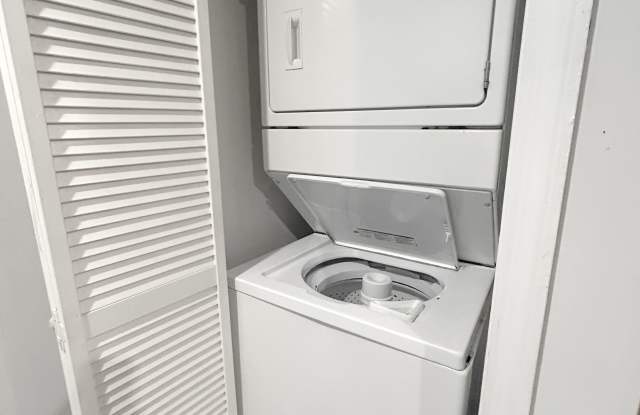 1 Gardner Avenue Gallery 1