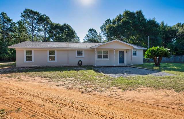 You’ll Love the Space! 3-Bedroom Navarre Home with Covered Patio photos photos You’ll Love the Space! 3-Bedroom Navarre Home with Covered Patio photos photos