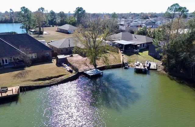 3B/2B Home Available in Lake Marie Subdivision-Available 11/13/2026 Gallery 4