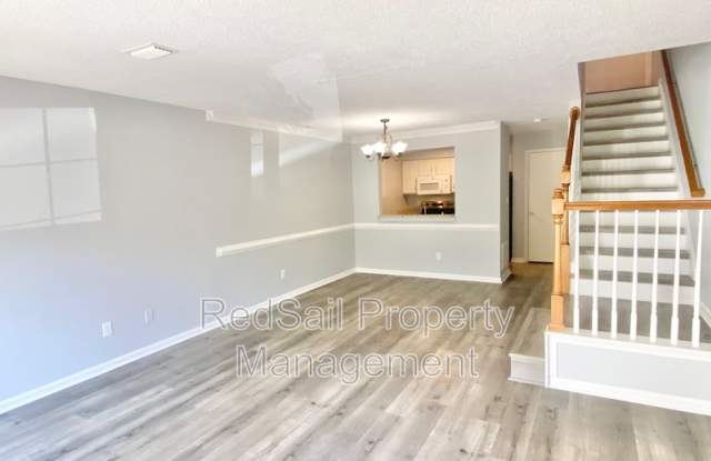 305 Settlement Dr Gallery 2