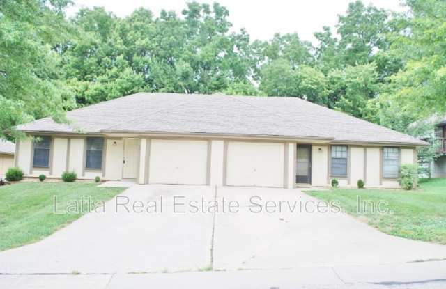 3249 NW Mill Dr Gallery 1