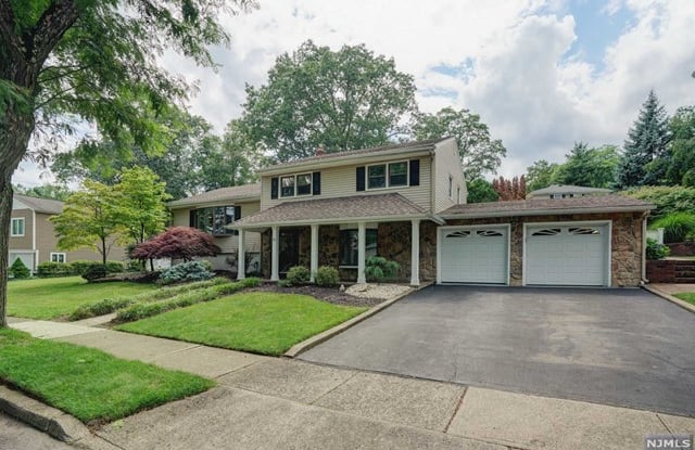 31 Clinton Lane - 31 Clinton Lane, Passaic County, NJ 07470