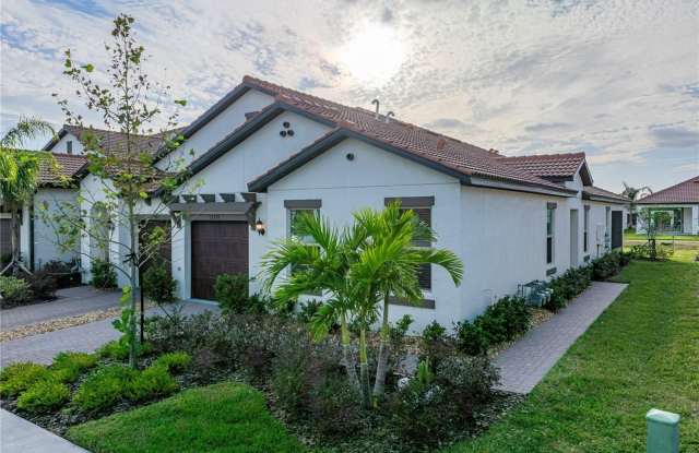 17319 HOLLY WELL AVENUE photos photos