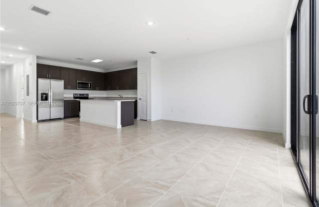 22348 Southwest 115th Court Gallery 4