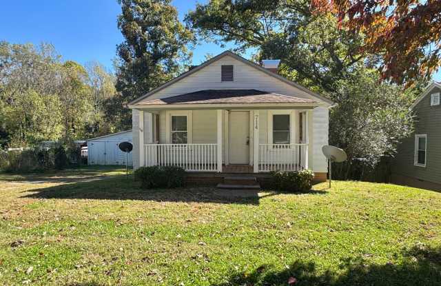 Statesville Downtown - 2BR/1BA - 714 East Sharpe Street, Statesville, NC 28677