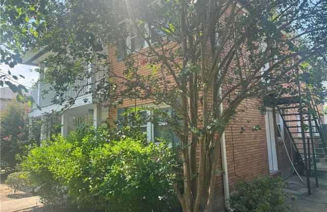 6554 MILNE Boulevard Gallery 3