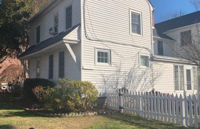 112 MECHANICS STREET - 112 Mechanics Street, Doylestown, PA 18901 112 MECHANICS STREET - 112 Mechanics Street, Doylestown, PA 18901