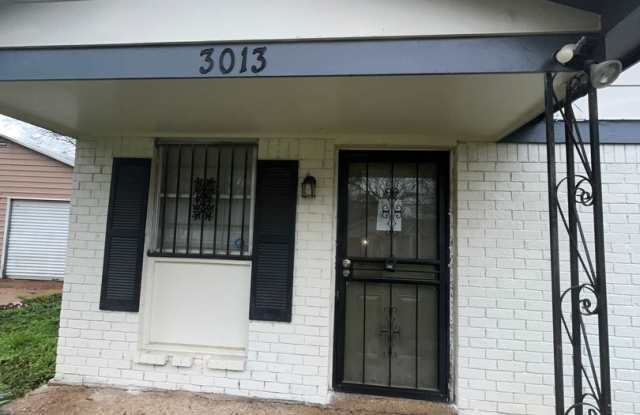 Renovated house in quite Neighborhood Gallery 4