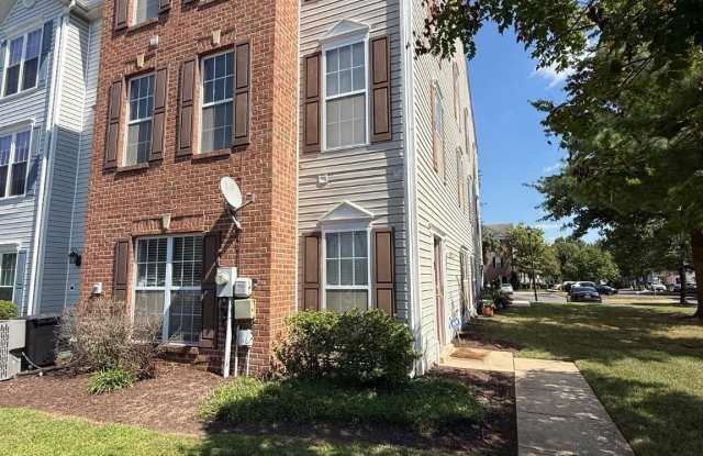 3801 ELMCREST Lane Gallery 1