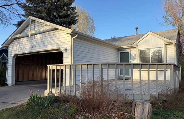 Settle Into Space & Comfort in This Fort Collins 3 Bedroom photos photos