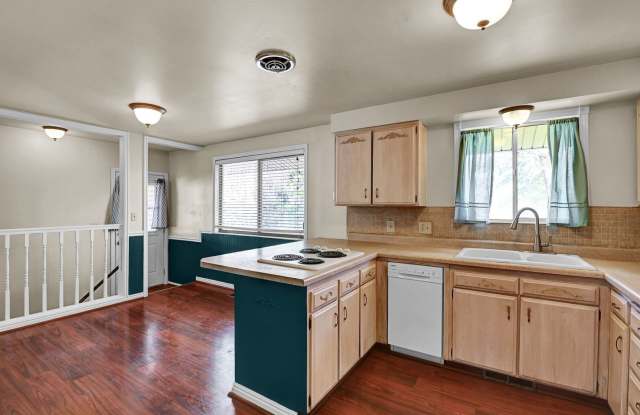 1946 West 3875 South Gallery 4