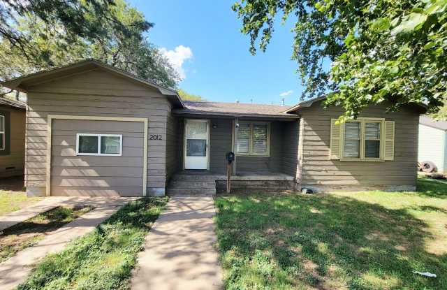 Adorable 3/1 in Great Location! photos photos