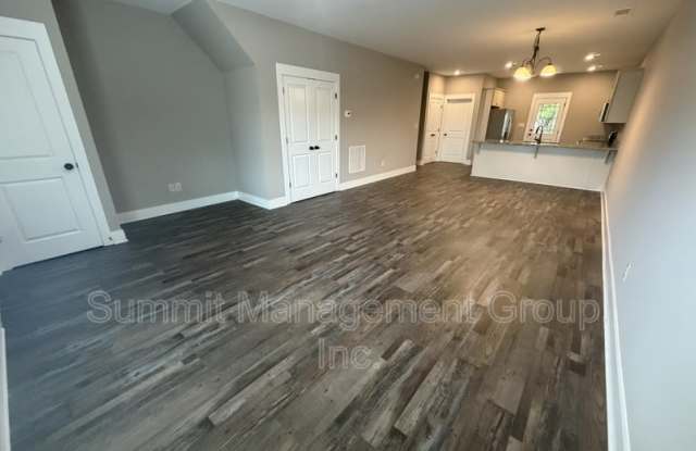860 S Harkness Street, Unit D Gallery 4