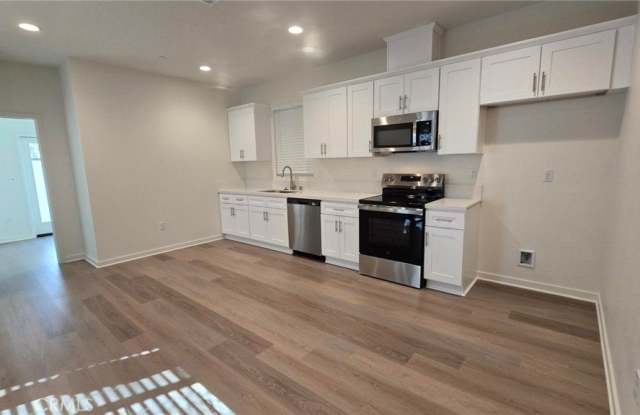 9386 Olive photos photos