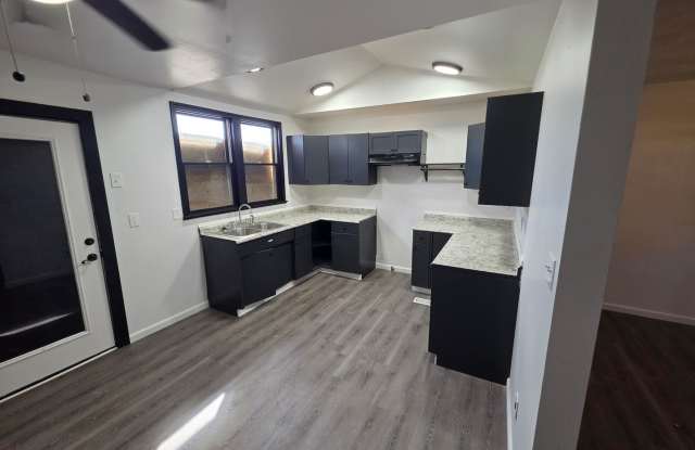 MOVE IN READY - 1/2 OFF SECURITY DEPOSIT - 1012 Genevieve Place, Cahokia, IL 62206 MOVE IN READY - 1/2 OFF SECURITY DEPOSIT - 1012 Genevieve Place, Cahokia, IL 62206