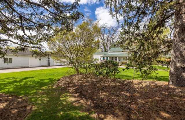 1253 Fairport Road Gallery 2