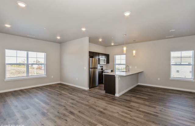 Big Ben Townhomes - 3 Bedroom/2.5 Bathroom photos photos