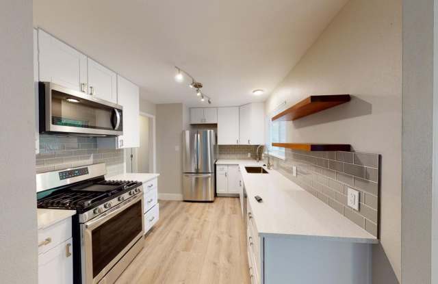 Charming ranch style home in North Austin! - 8700 Parkfield Drive, Austin, TX 78758