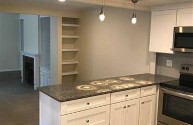 418 9th Street W Gallery 4