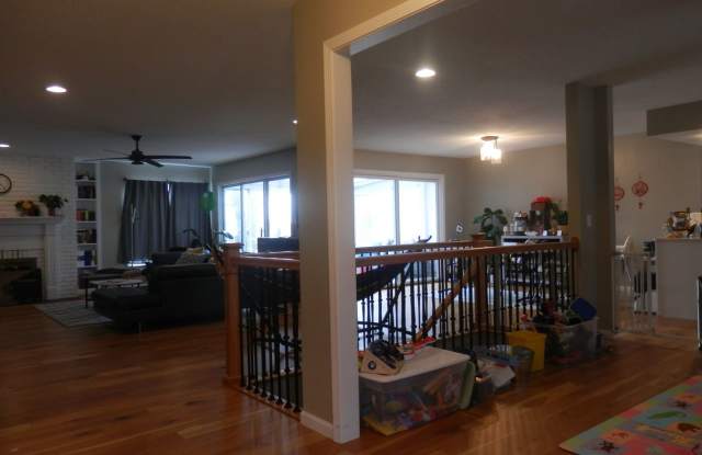 Spectacular 5 Bed 3 Bath With Amazing View Of Number 9 Fairway at CCMO! Gallery 4