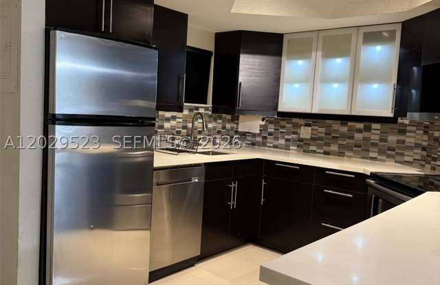 8225 Lake Dr photos photos