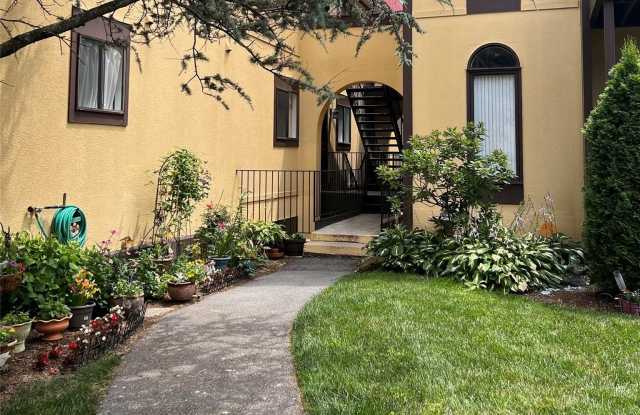 7 Granada Crescent - 7 Granada Crescent, Westchester County, NY 10603