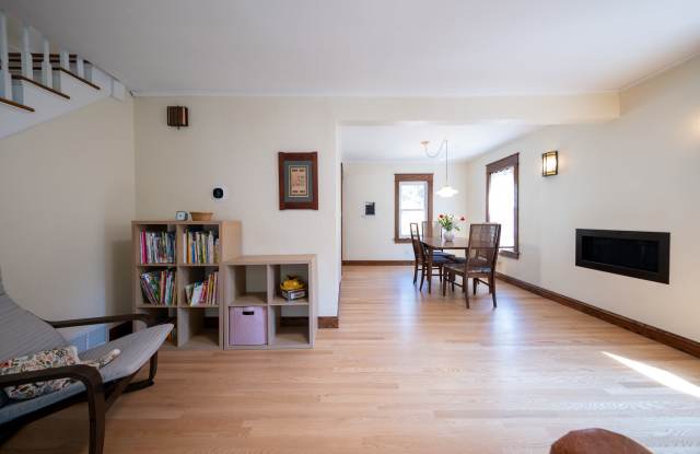 3309 45th Ave. S. Gallery 4