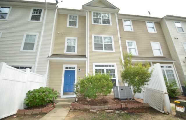 1310 Canyon Rock Court - 1310 Canyon Rock Court, Raleigh, NC 27610