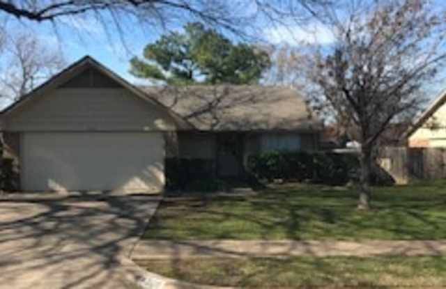 4216 Worth Forest Drive - 4216 Worth Forest Drive, Arlington, TX 76016
