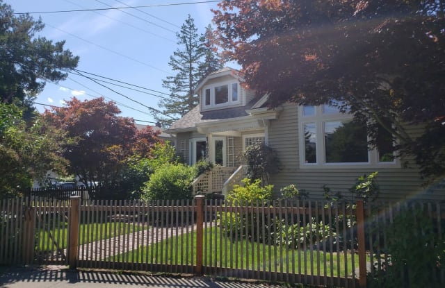 1605 N 7th St - 1605 North 7th Street, Tacoma, WA 98403
