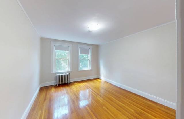 1950 Commonwealth Ave. Gallery 4