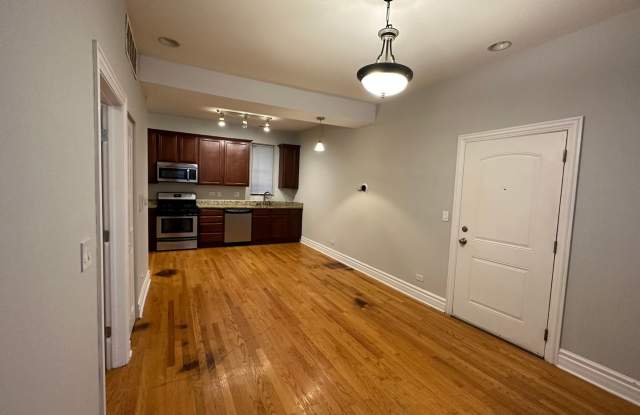 3917 W Altgeld St Gallery 2