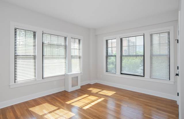 1830 R Apartments Gallery 4