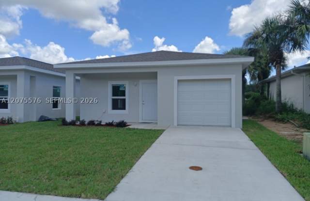 1481 Las Villas Blvd photos photos