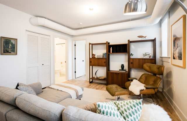 Broderick Manor Gallery 4