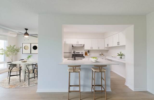 Wayzata Woods Gallery 4
