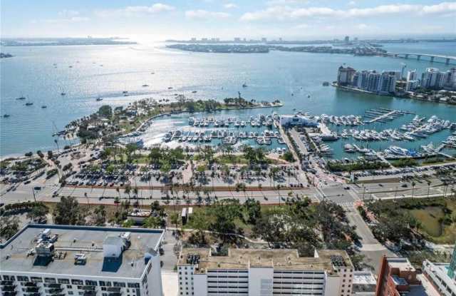 33 S GULFSTREAM AVENUE photos photos
