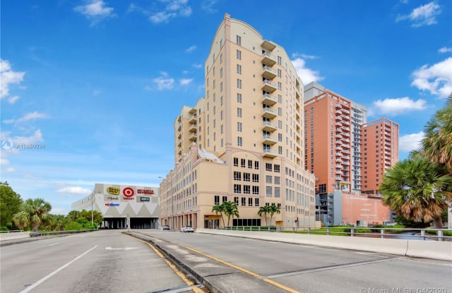 Towers of Dadeland - 8440 South Dixie Highway, Glenvar Heights, FL 33143