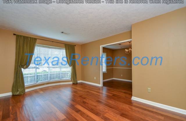 2110 N Fisher Ct Gallery 4
