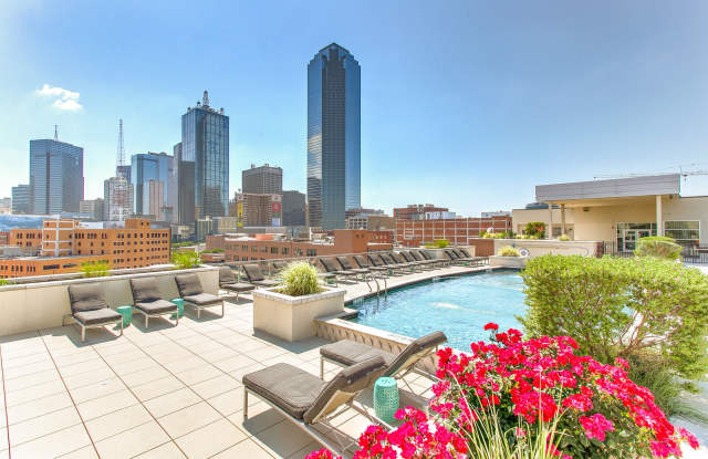 555 Ross Gallery 2
