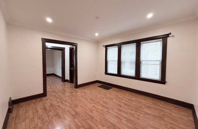 4950 N Marmora Avenue Gallery 3