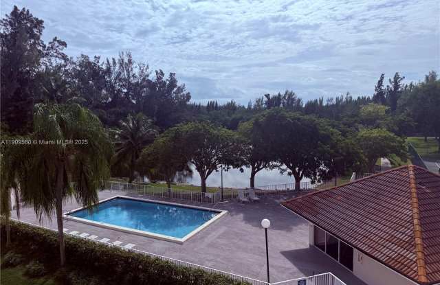 8200 SW 210th St photos photos